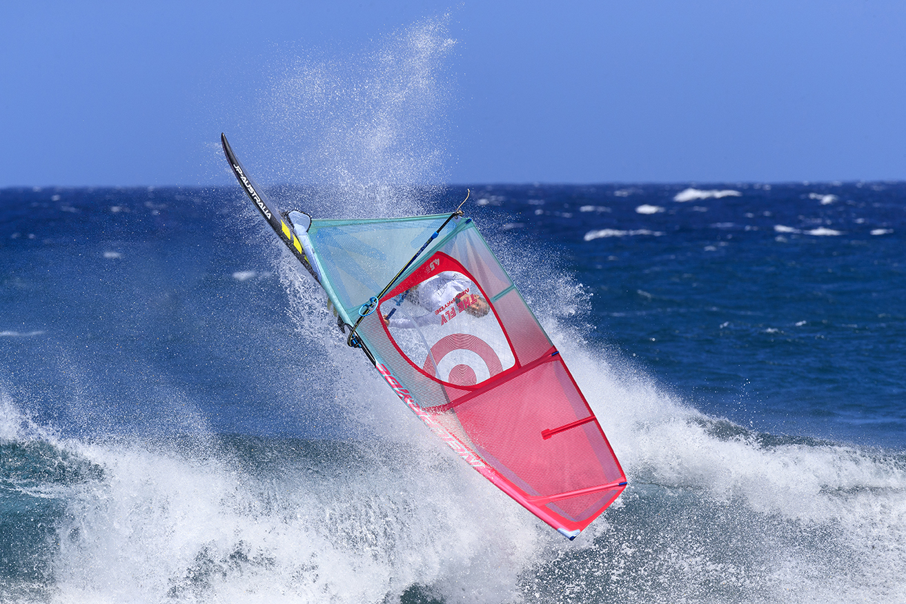 the fly plachta neilpryde 2018 windsurfing karlin pic3